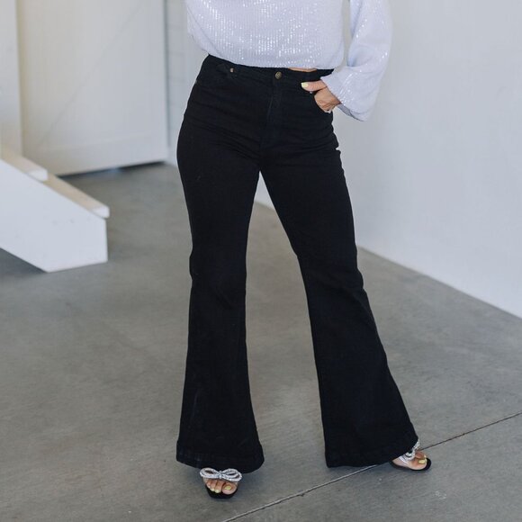 Rolla’s Eastcoast Flare Jeans | Galactic Black | High Rise Flare - Picture 2 of 8